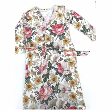 Load image into Gallery viewer, Wildflower Cloud Soft Women's Robe