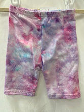 Load image into Gallery viewer, Tie Dye Capri Leggings
